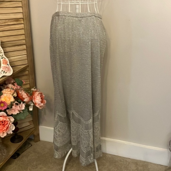 Elegant Silver Crochet Maxi Skirt Sz Medium to Large - Picture 1 of 9